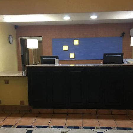 Hotel Ramada By Wyndham Santa Fe Esterno foto