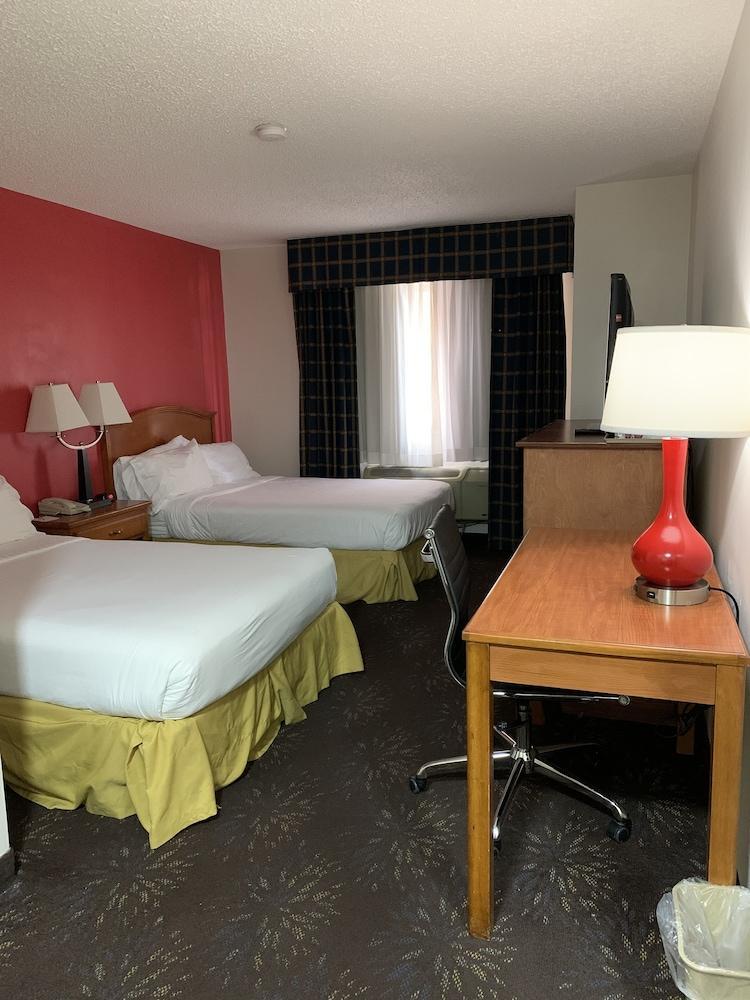 Hotel Ramada By Wyndham Santa Fe Esterno foto