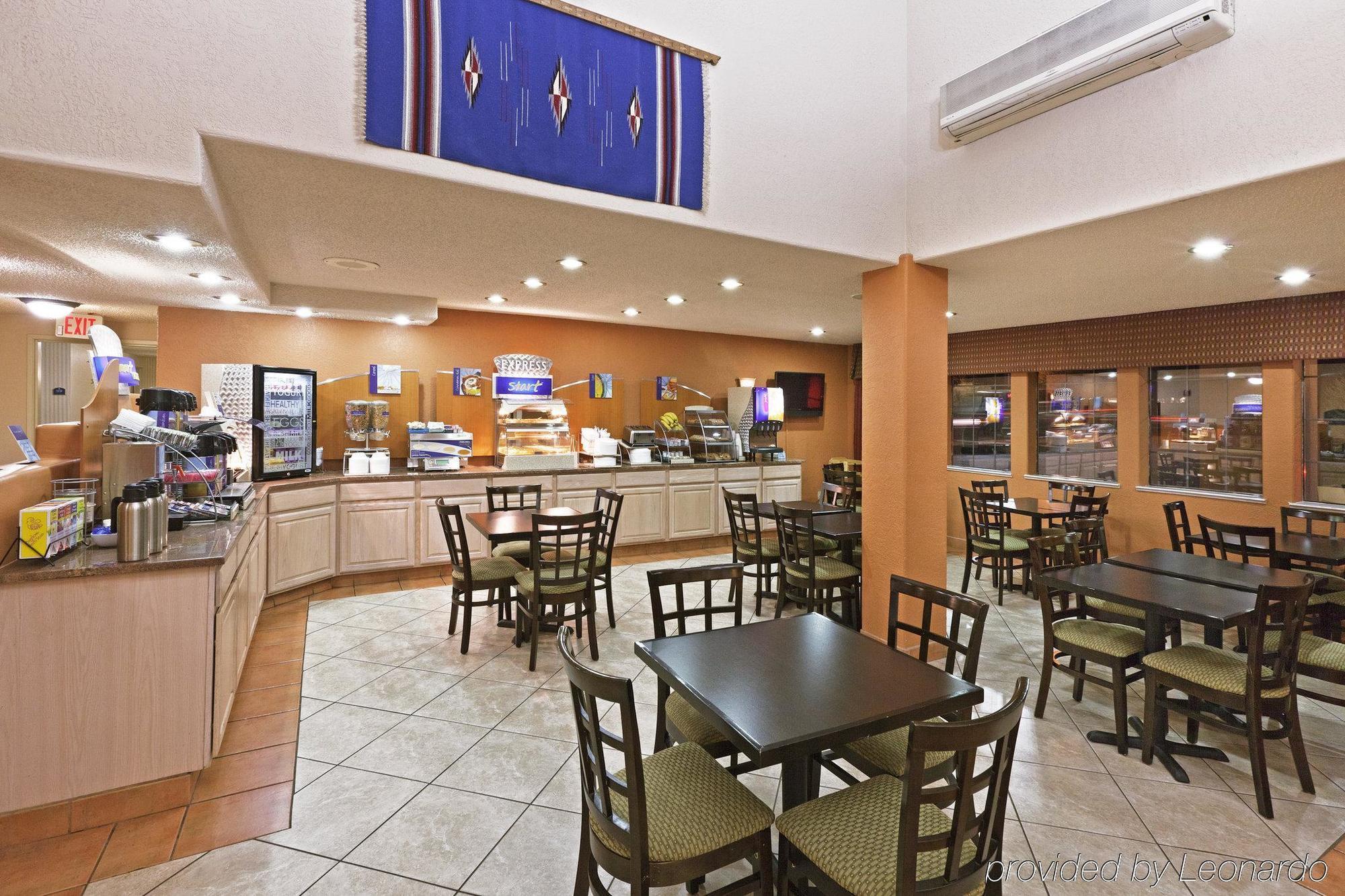 Hotel Ramada By Wyndham Santa Fe Ristorante foto