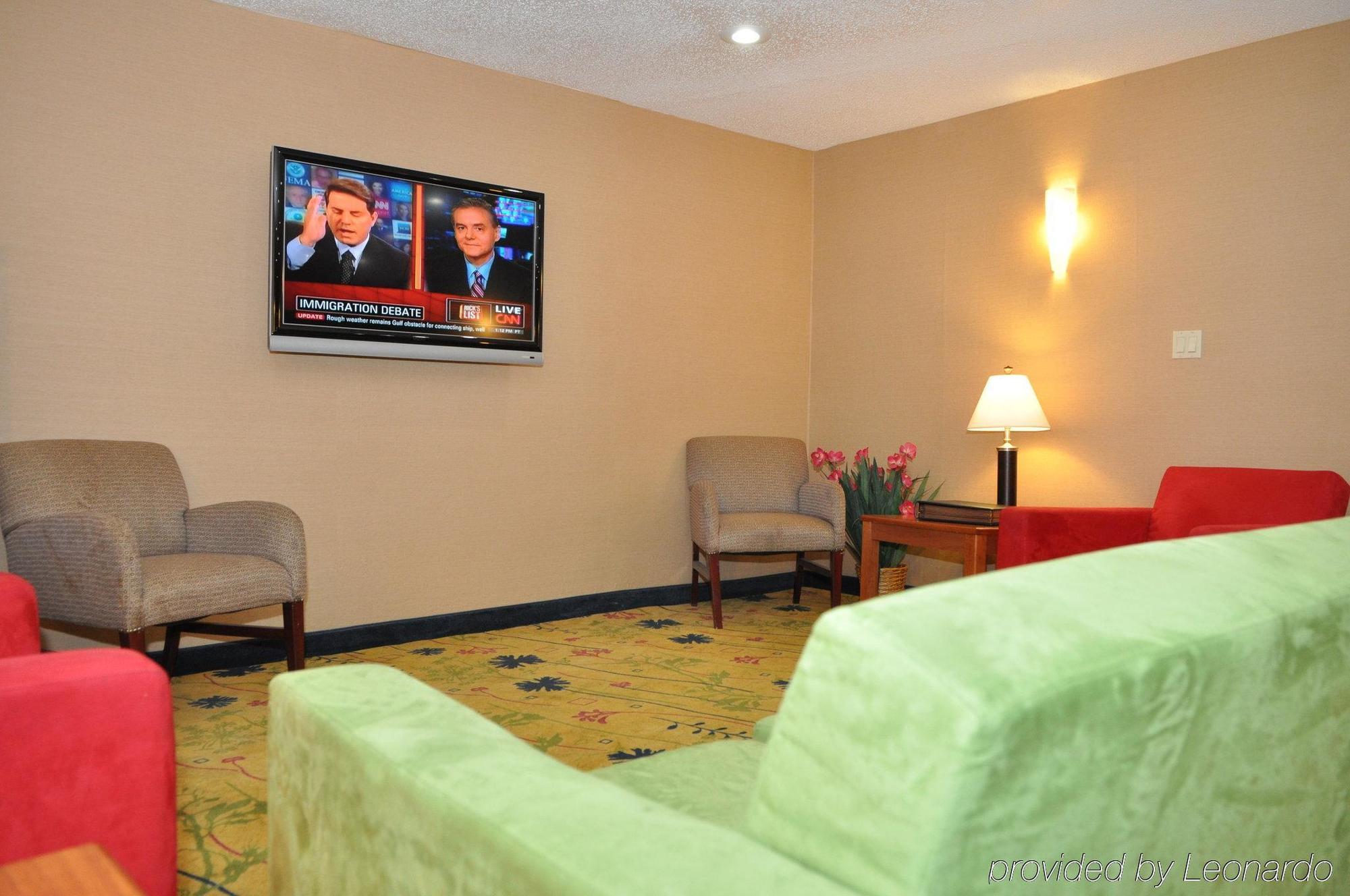 Hotel Ramada By Wyndham Santa Fe Interno foto